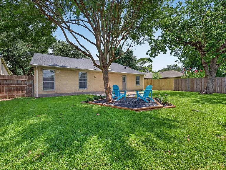 2450 Long Reach Dr — Photo 20