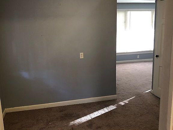 4th image of 419 Orchard Dr