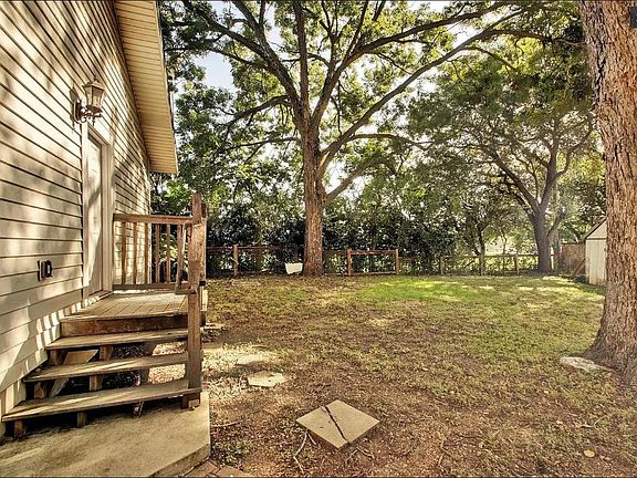 2nd image of 4613 Avenue B