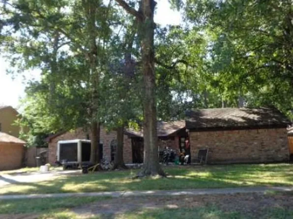 4211 Black Locust Dr, Houston, TX 77088