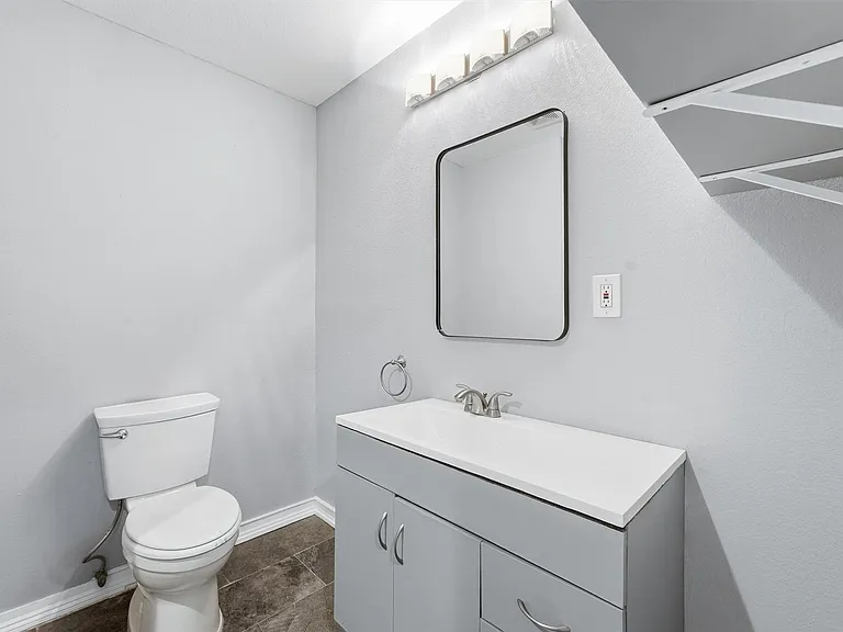 15621 Northland Dr — Photo 18