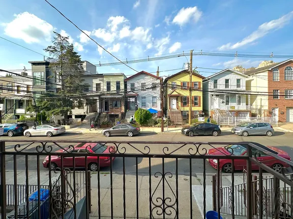 47 Jewett Avenue image 6 of 25