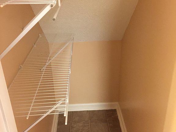 4th image of 202 Quarter Trl APT H