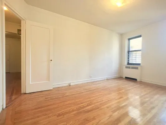 Rented by Sovereign Associates | media 12