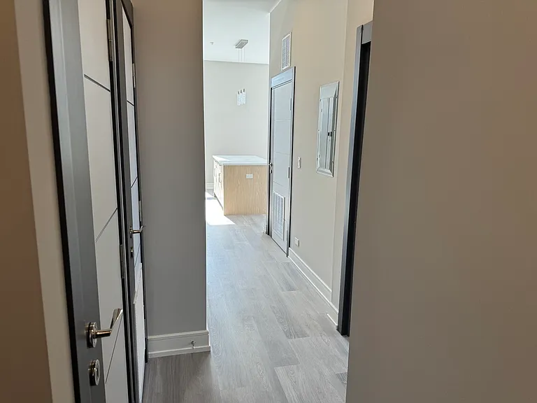 2406 W Armitage Ave #303 — Photo 5