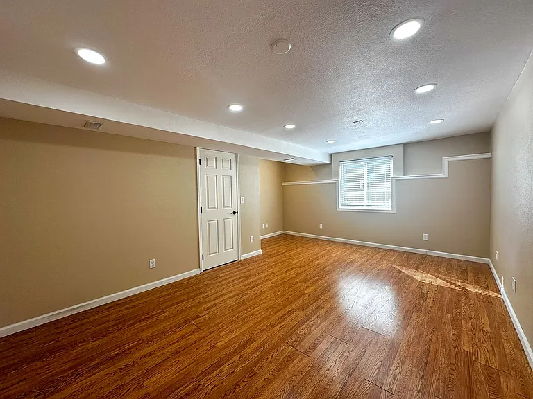 7856 Stonedale Dr — Photo 67