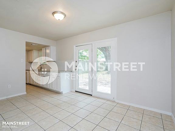 WM - Breakfast Nook