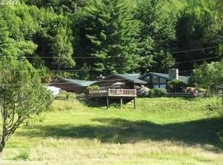 64368 Daggett Rd, Coos Bay, OR 97420
