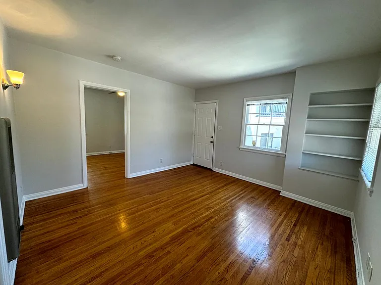 8951 Cynthia St — Photo 5