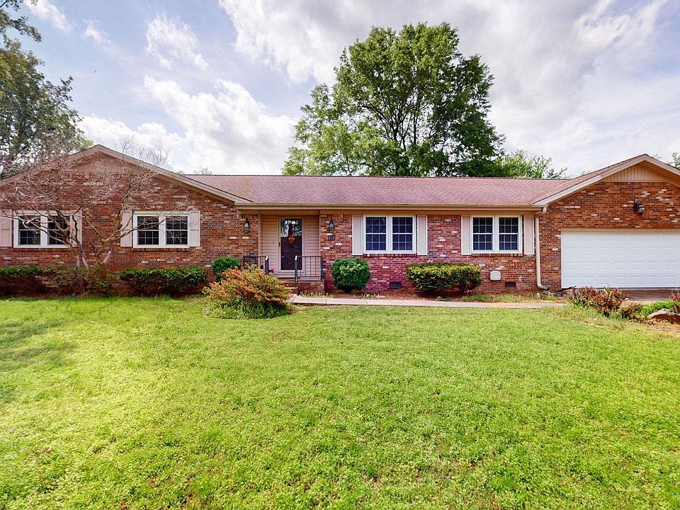 1st image of 101 Chriswell Cir