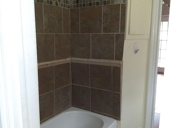 2nd image of 5025 S Robertson St
