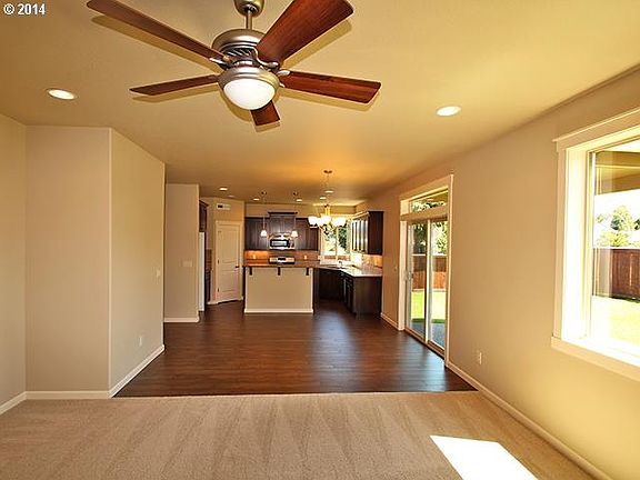 5th image of 10215 NE 131st Ave