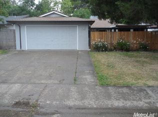 5863 Woodleigh Dr, Carmichael, CA 95608