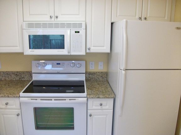 2nd image of 1170 Wildwood Lakes Blvd