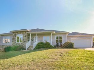 160 Poteat Ln, Fall Branch, TN 37656