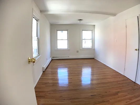 Rented by Bridge Realty | media 27