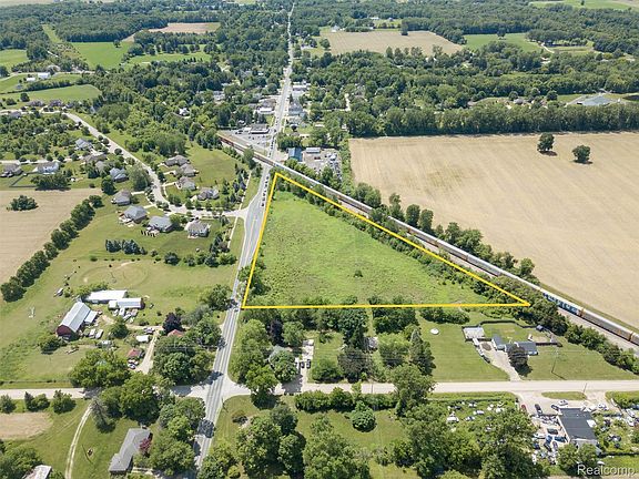 2nd image of 10467 Willis Rd