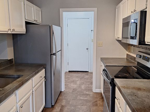 4th image of 1742 Blue Oak Dr