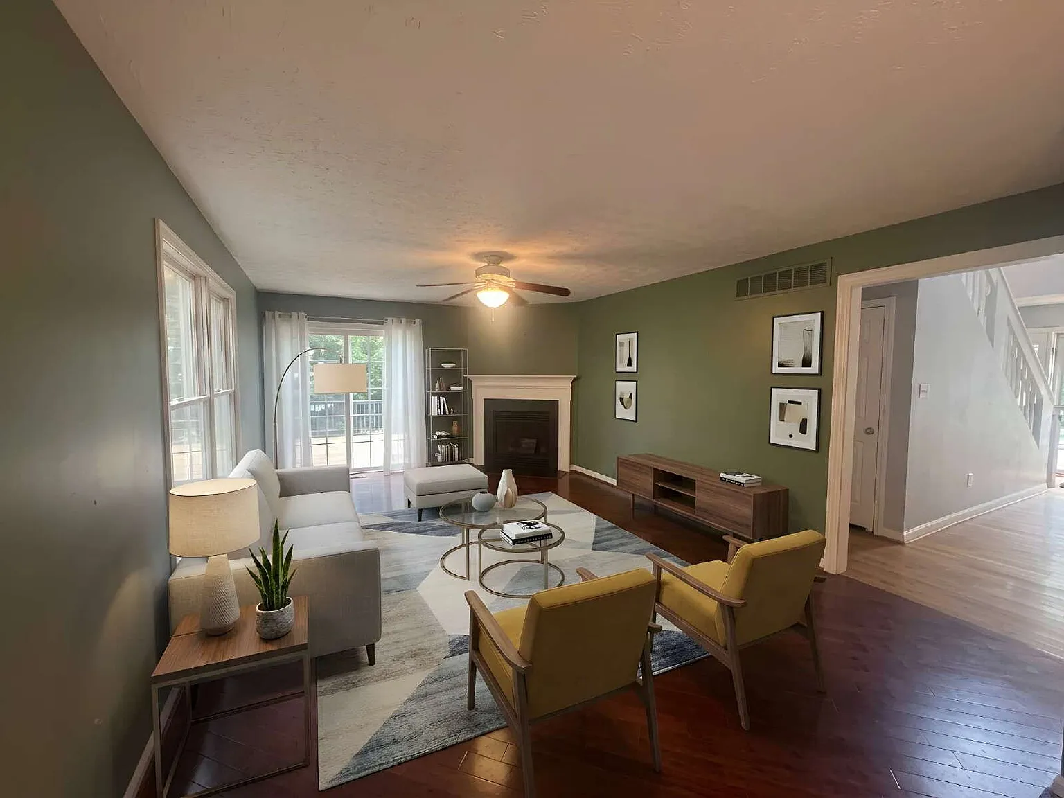4 bed, 3.0 bath, 2132 sqft, $2,750 — Photo 2
