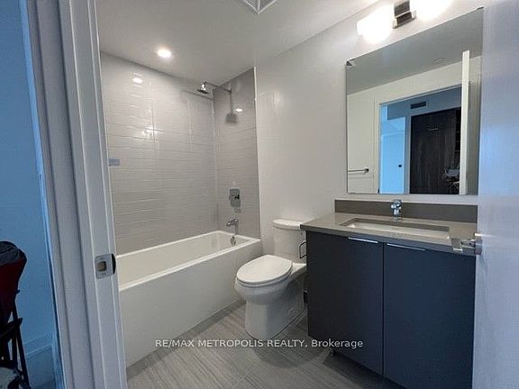 5th image of 2033 Kennedy Rd #1209