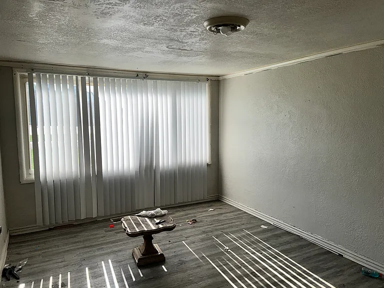 1524 N Summit Ave — Photo 7