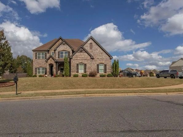 745 Glennbrooke Blvd