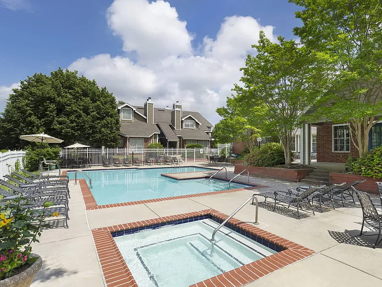 Dominion Lake Ridge — Photo 1