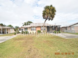 705 2nd Ave #B, Ruskin, FL 33570