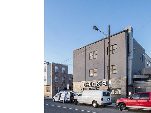 2nd image of 1807 Washington Ave #3