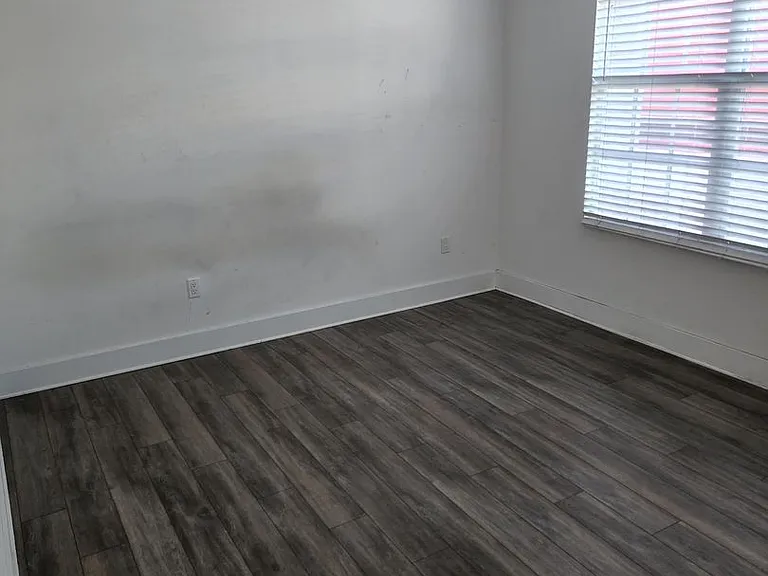 535 Clematis St — Photo 2