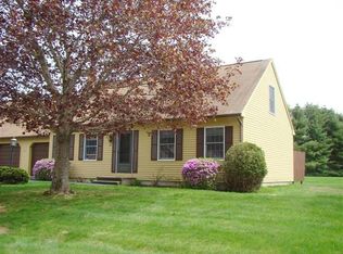 36 Old Carriage Rd, Auburn, ME 04210