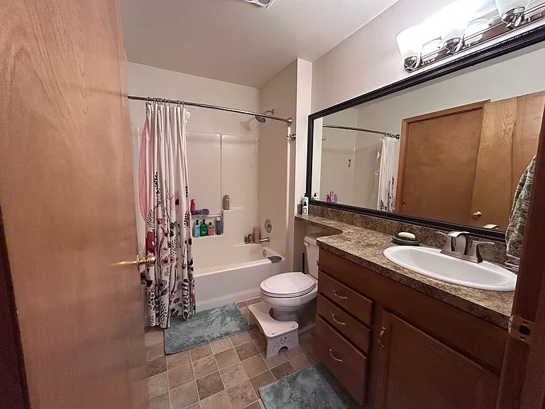 BH T 3340 — Photo 38