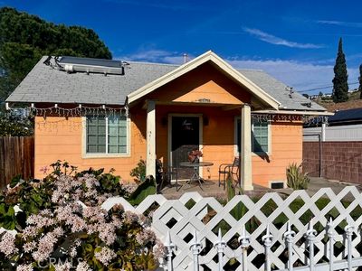 10321 Lorne St, Sun Valley, CA, 91352