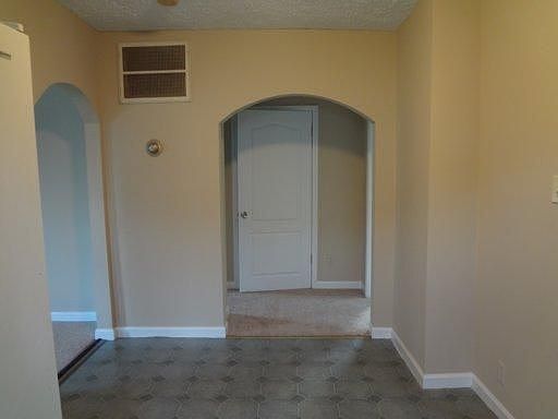 4th image of 349 Cedar Ave