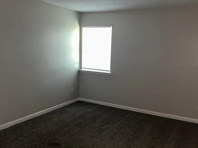 2060 Oak Park Ln — Photo 8