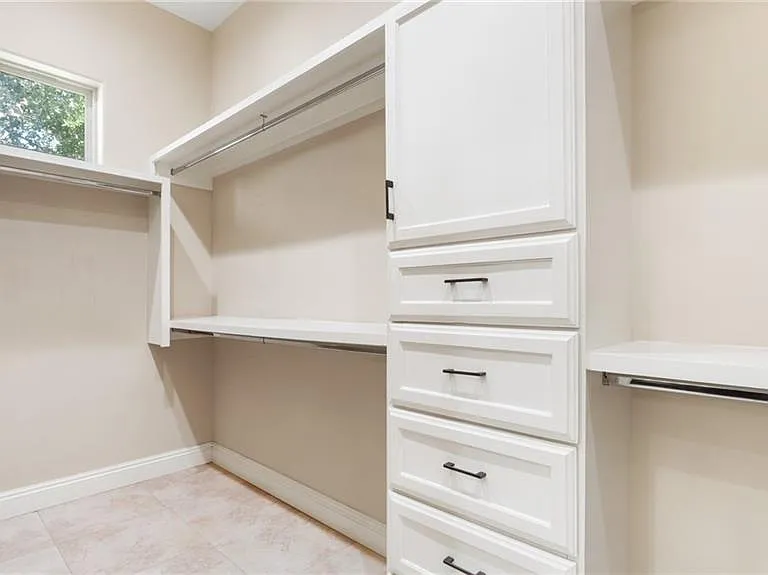3002 Santa Monica St — Photo 31