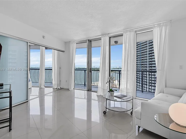 1750 N Bayshore Dr #1602 — Photo 4