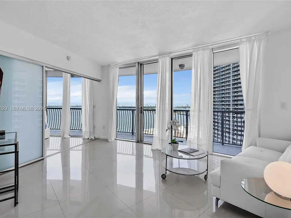 1750 N Bayshore Dr #1602