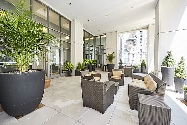 Rented by Sara Lee, LREB | media 16