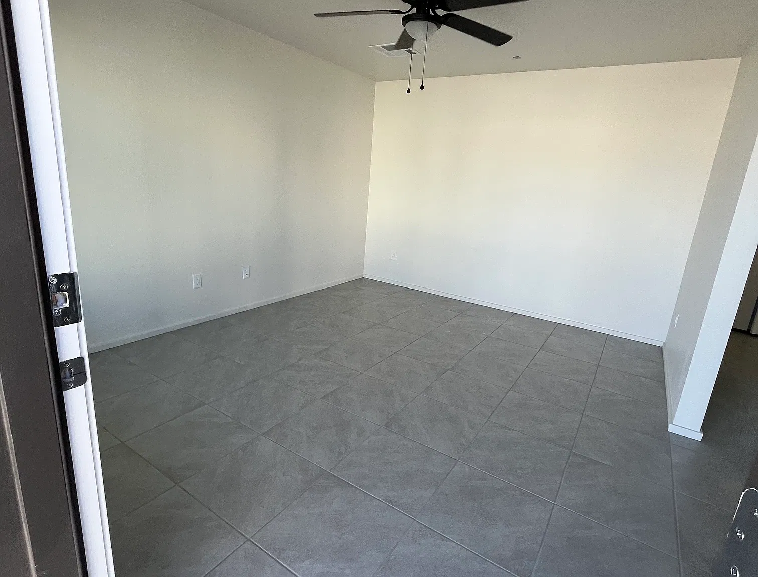 2 bed, 780 sqft, $1,800 — Photo 3