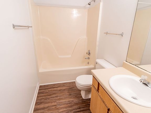 5th image of 210 Mountain St NW APT 9
