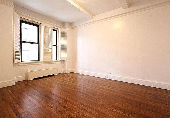 4th image of 157 E 72nd St APT 3D