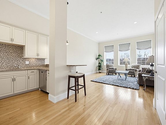 3rd image of 100 Nahant St Unit 380