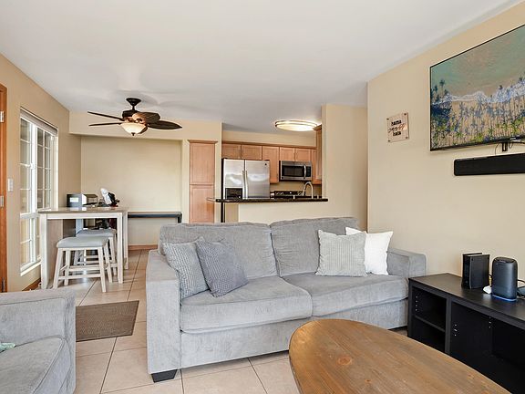 2nd image of 140 Uwapo Rd APT 4-102