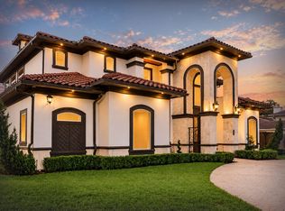 9761 Westview Dr, Houston, TX 77055