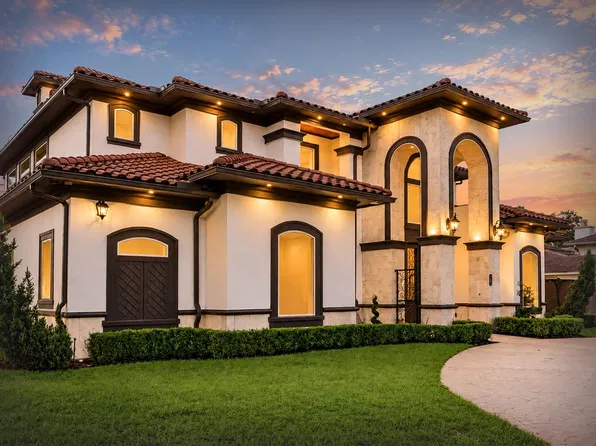 9761 Westview Dr, Houston, TX 77055