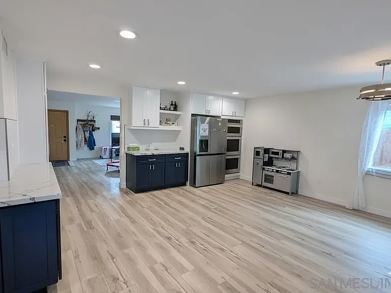 11416 Osoyoos Pl — Photo 3