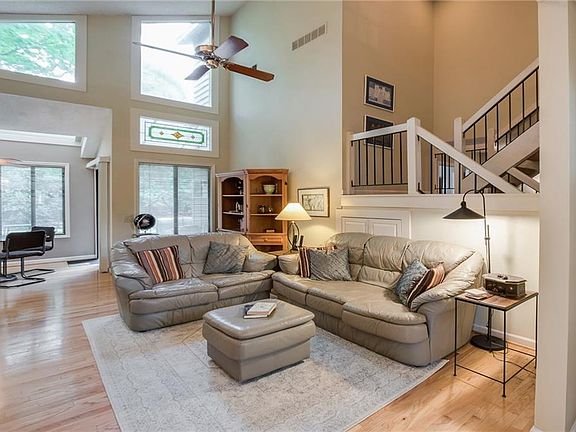 4th image of 5220 Skidaway Dr