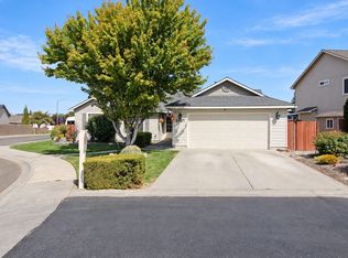 2427 S Arthur Ct, Kennewick, WA 99338