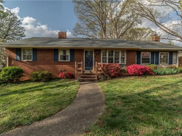 5315 Alamo Dr, Winston Salem, NC 27104